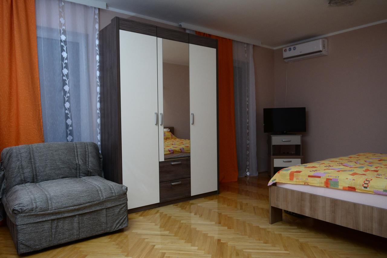 Apartmani Micic Vrnjacka Banja Exterior photo